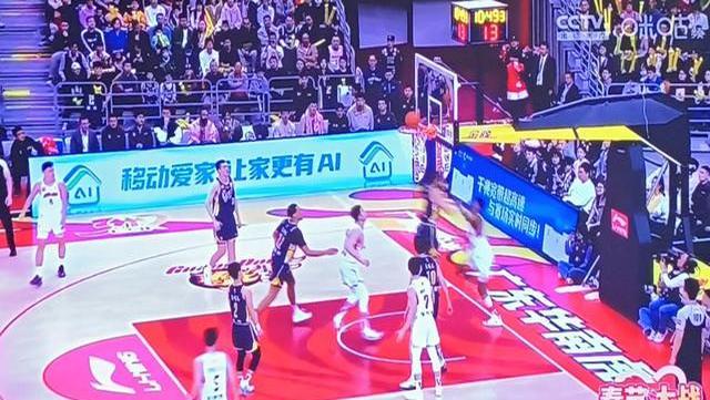 安博体育APP下载-关于广东男篮客场击败广州男篮，实现三连胜的信息